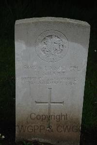 Etaples Military Cemetery - Smart, James