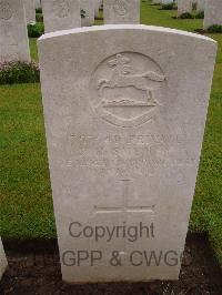 Etaples Military Cemetery - Smedley, Robert Henry