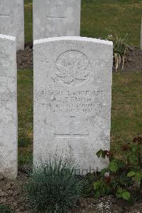 Etaples Military Cemetery - Smith, Andrew John Taylor