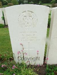 Etaples Military Cemetery - Smith, A