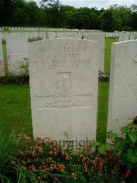 Etaples Military Cemetery - Smith, Alfred Newton