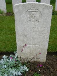 Etaples Military Cemetery - Smith, Charles