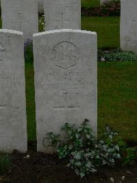 Etaples Military Cemetery - Smith, G