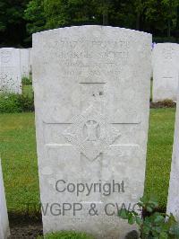 Etaples Military Cemetery - Smith, George