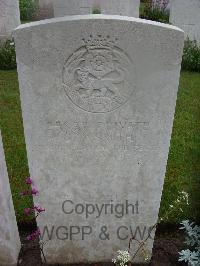 Etaples Military Cemetery - Smith, George William