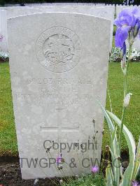 Etaples Military Cemetery - Smith, Harold