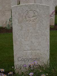 Etaples Military Cemetery - Smith, J