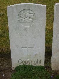 Etaples Military Cemetery - Smith, James