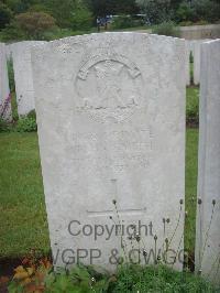Etaples Military Cemetery - Smith, John