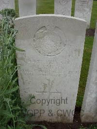 Etaples Military Cemetery - Smith, J