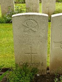 Etaples Military Cemetery - Smith, John