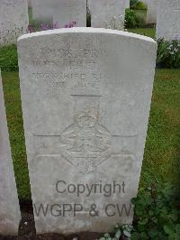 Etaples Military Cemetery - Smith, John Fred