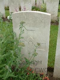 Etaples Military Cemetery - Smith, John I.