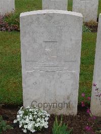 Etaples Military Cemetery - Smith, John William