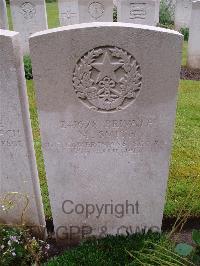 Etaples Military Cemetery - Smith, M