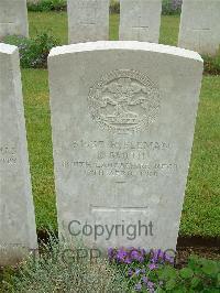Etaples Military Cemetery - Smith, Reginald