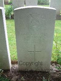 Etaples Military Cemetery - Smith, Sidney