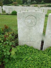 Etaples Military Cemetery - Smith, W