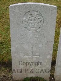 Etaples Military Cemetery - Smith, Wright