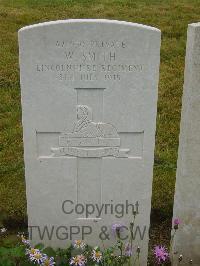 Etaples Military Cemetery - Smith, W