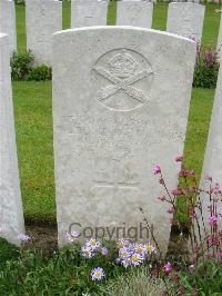 Etaples Military Cemetery - Smith, Walter George