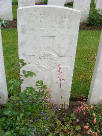 Etaples Military Cemetery - Smith, William Hope