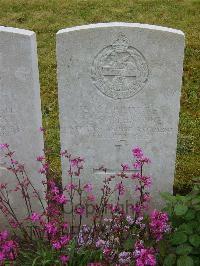 Etaples Military Cemetery - Smithstone, William Elisha