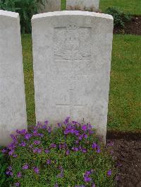 Etaples Military Cemetery - Snell, George Henry