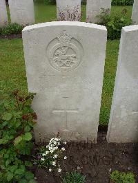 Etaples Military Cemetery - Snellings, William Henry