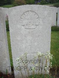 Etaples Military Cemetery - Snowden, Ernest Joseph