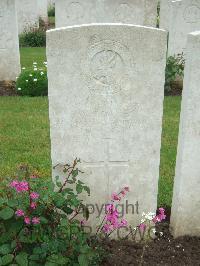 Etaples Military Cemetery - Soanes, William