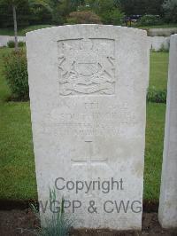 Etaples Military Cemetery - Southworth, Arthur