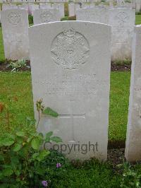Etaples Military Cemetery - Sowerby, Robert Henry