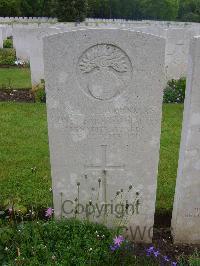 Etaples Military Cemetery - Sparkes, Sidney Barnard