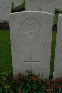 Etaples Military Cemetery - Spedding, H
