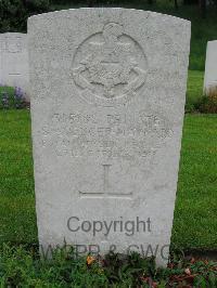 Etaples Military Cemetery - Spencer-Maynard, Sydney