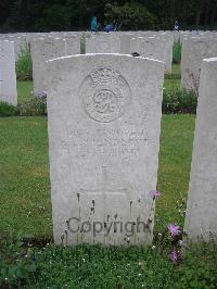 Etaples Military Cemetery - Spendlove, Henry Lenton