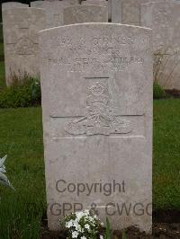 Etaples Military Cemetery - Spicer, William