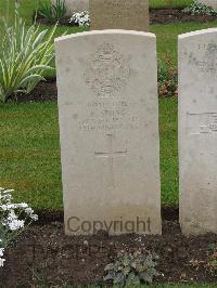 Etaples Military Cemetery - Spong, Harold