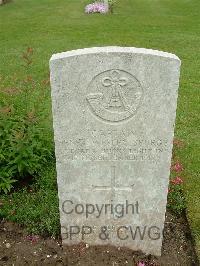 Etaples Military Cemetery - Spurge, Henry Wesley