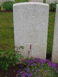 Etaples Military Cemetery - Stafford, George Robert
