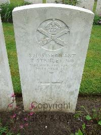 Etaples Military Cemetery - Stanley, T