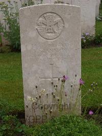 Etaples Military Cemetery - Stannard, E