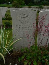Etaples Military Cemetery - Starr, Frederic