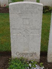 Etaples Military Cemetery - Steadman, John