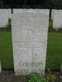 Etaples Military Cemetery - Steeper, William
