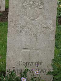 Etaples Military Cemetery - Stenner, John Frederick