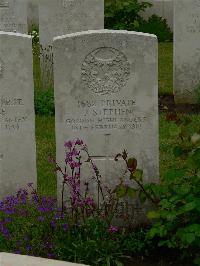 Etaples Military Cemetery - Stephen, James