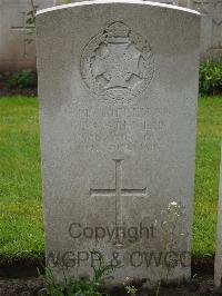 Etaples Military Cemetery - Stevens, Charles William