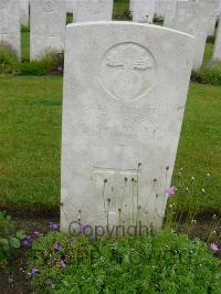 Etaples Military Cemetery - Stevenson, J